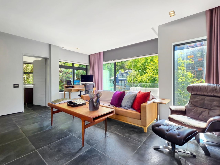 4 Bedroom Property for Sale in Higgovale Western Cape